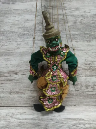 # Marioneta Thailandia tradicional verde