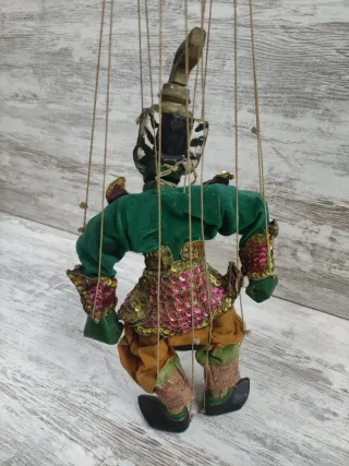 # Marioneta Thailandia tradicional verde
