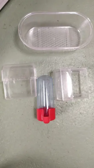 Jaula para pájaros blanca