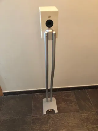 Altavoces Monitor Radius 90 con soportes