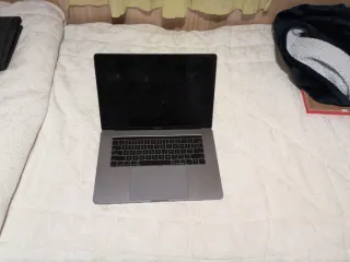 MacBook Pro Apple Gris/Plata