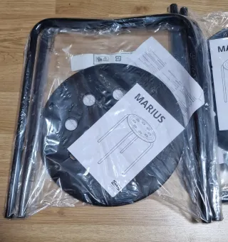 Taburete Marius IKEA Negro