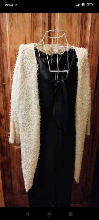 Chaqueta Marfil con Lentejuelas y Manga Francesa