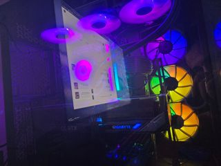 torre corsair placa base msi i9 ultra grafica 5090