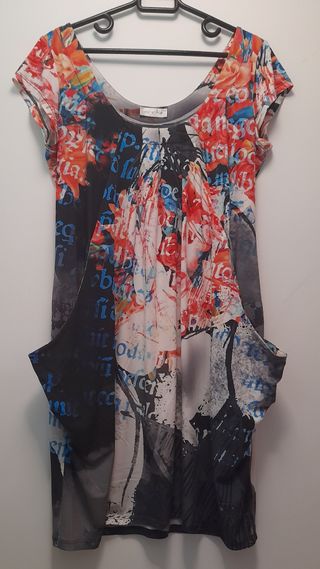 Vestido fluido estampado con bolsillos