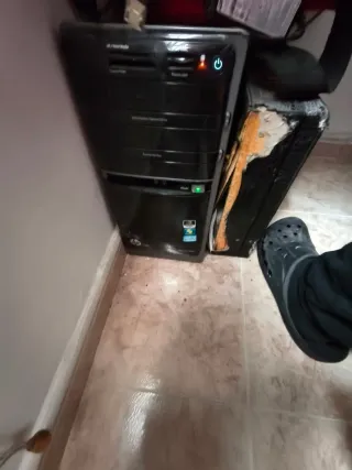 Ordenador de mesa HP Negro/Blanco