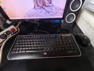 Ordenador de mesa HP Negro/Blanco