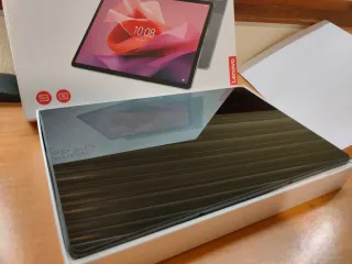 Lenovo Tab P12 con Tab Pen Plus