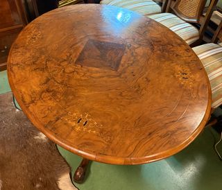 Mesa Oval de Comedor Madera