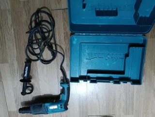 Taladro Percutor Makita HR2230 Profesional