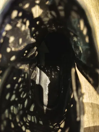 Botines negros con encaje