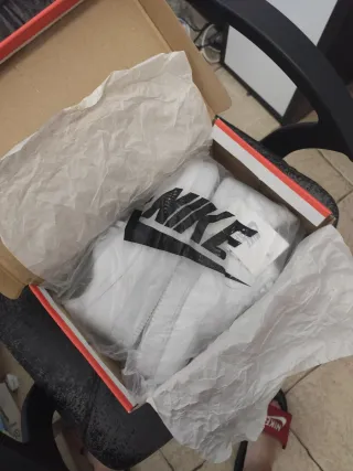 Zapatillas blancas nuevas!