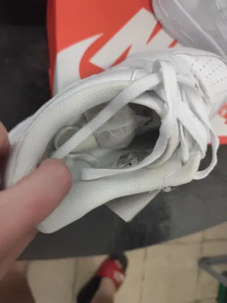 Zapatillas blancas nuevas!