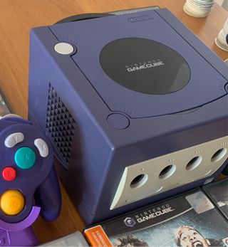 Nintendo GameCube Morado + Mando