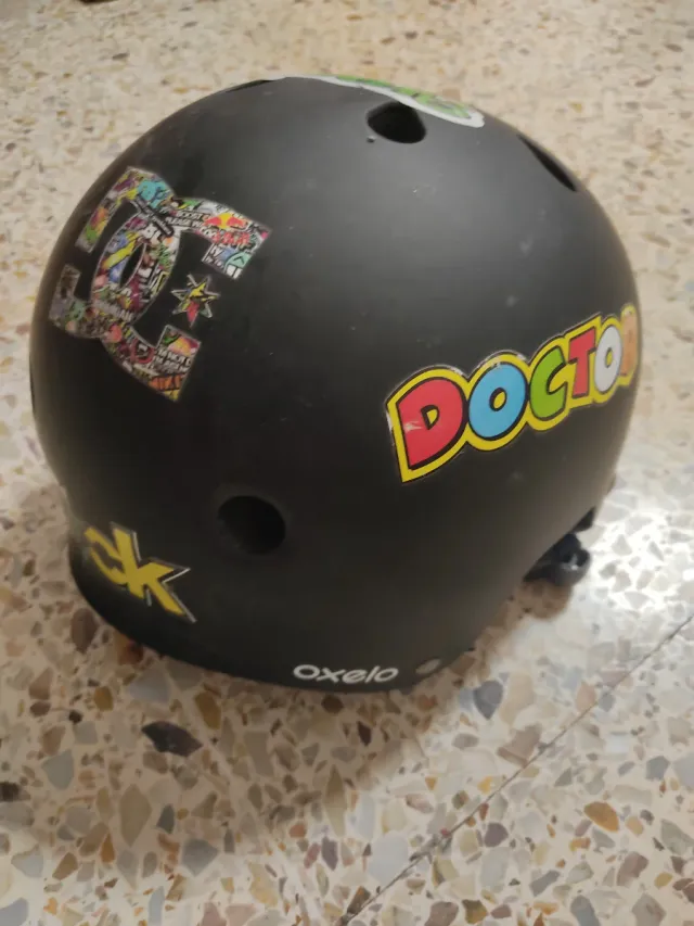 Casco Negro para Patinete