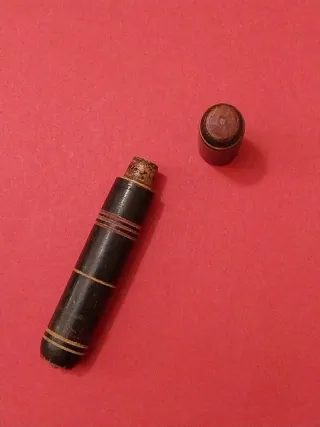 Alfiletero antiguo victoriano para agujas