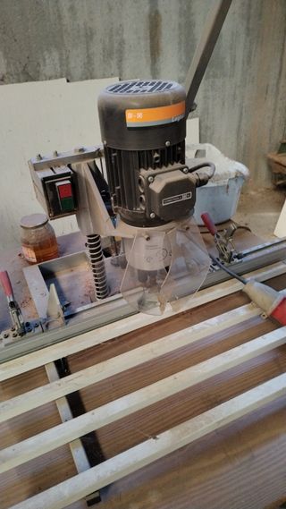 Embisagradora Eléctrica Trifásica Manual