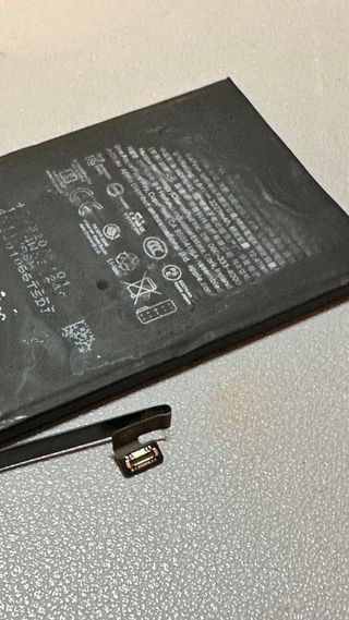 Batería iPhone 13 - 91%. Original Apple 