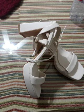 Sandalias Zara Talla 39 Blancas