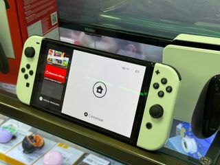 Nintendo Switch OLED Blanca y Negra