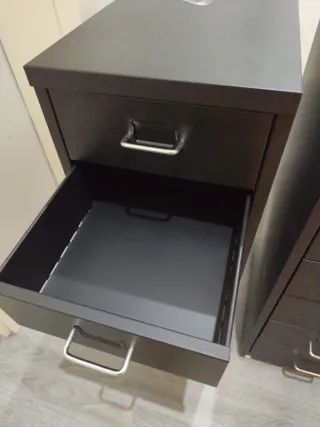 Cajonera de oficina metálica negra