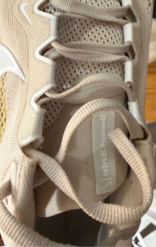 Nike Zoom Pegasus 41 Talla 43 Beige/Dorado