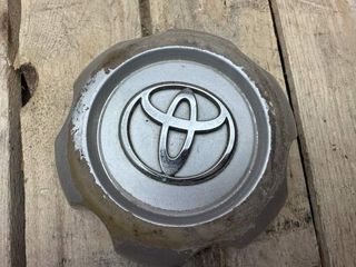 TAPACUBOS ORIGINAL TOYOTA HILUX