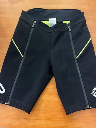 Pantaloneta esquí negra con cremalleras