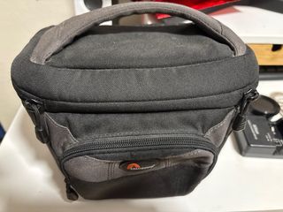 Cámara Nikon D3000 con objetivo 18-105mm AS-F