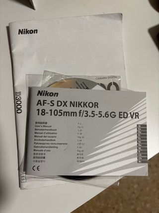 Cámara Nikon D3000 con objetivo 18-105mm AS-F