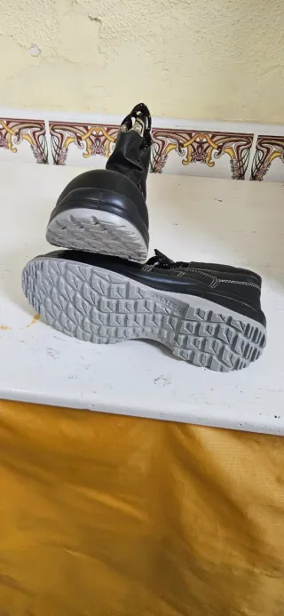 Botas de seguridad negras