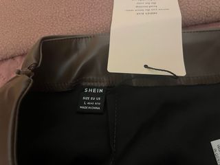 Falda efecto piel Shein marrón