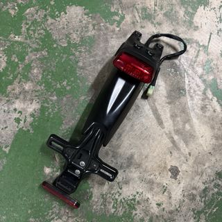 Portamatriculas corto Triumph Thruxton 1200