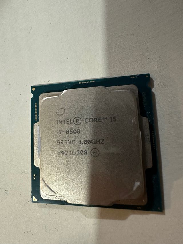 Intel Core i5 8500