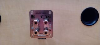 Altavoz KEF Q6C Beige/Plata