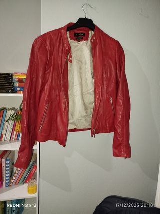 Chaqueta Massimo Dutti Roja