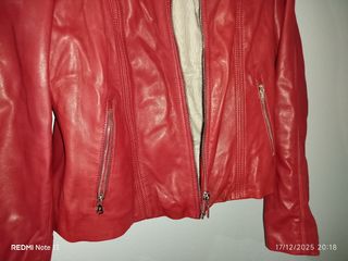 Chaqueta Massimo Dutti Roja