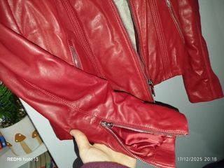 Chaqueta Massimo Dutti Roja