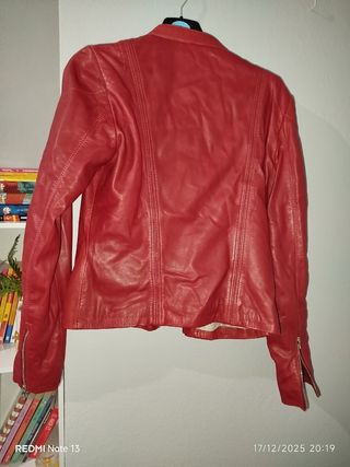 Chaqueta Massimo Dutti Roja
