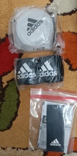 Balón de boxeo y guantes