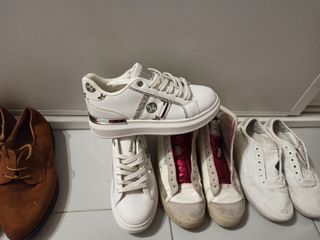 Lote zapatillas plateadas y blancas