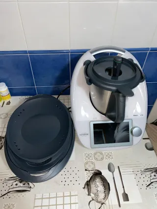 Thermomix con accesorios