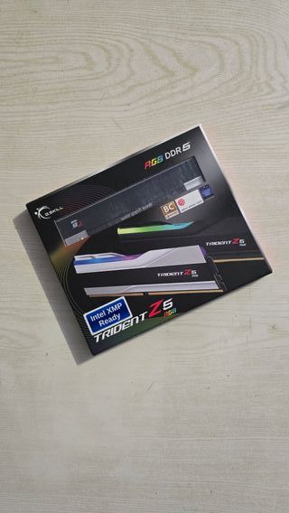 Memoria RAM DDR5 32GB 7600Mh Gskill Trident Z5 RGB