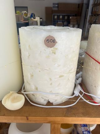 Lámpara de cera grande