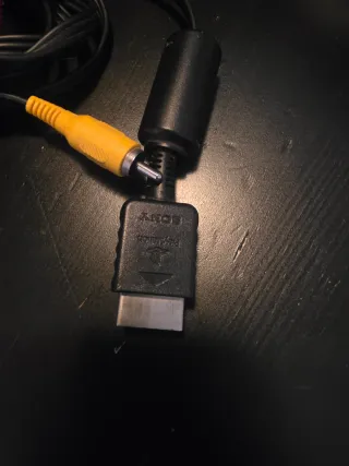 Consola Sony PS one + 5 juegos