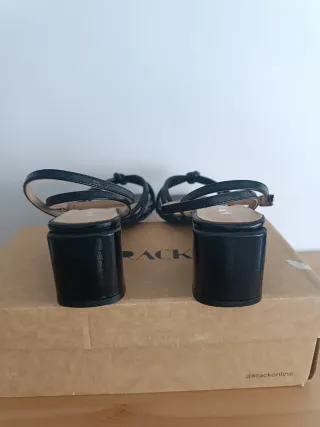 Sandalias tacón negras