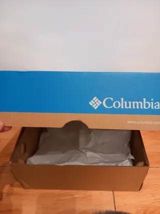 Botas de nieve Columbia negras y grises