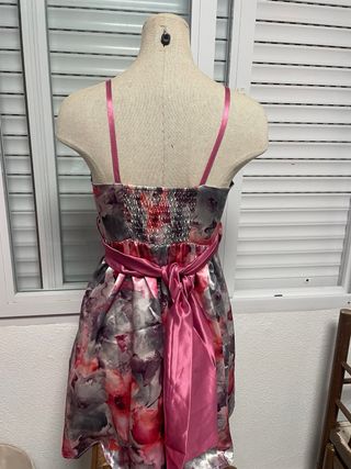 Vestido floral con torera