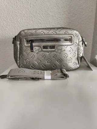 Bolso bandolera plateado Sweet Years