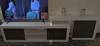 Mueble de comedor moderno blanco y gris